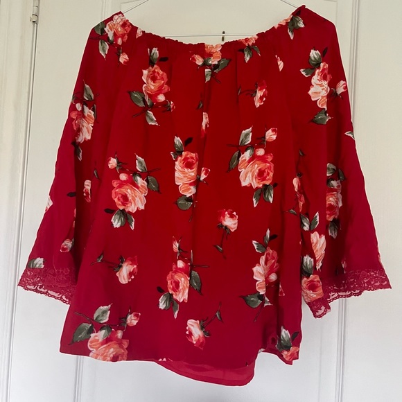 Off Shoulder Floral Shirt - Picture 3 of 5